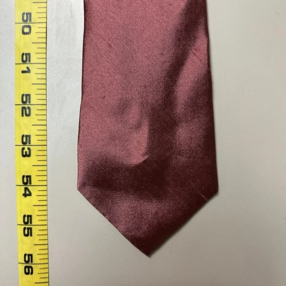 The Custom Shop Shirtmakers Mens Silk Tie Solid Mauve Rose Pink Handmade USA